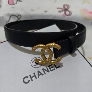 Chanel Black and Gold Leather Belt